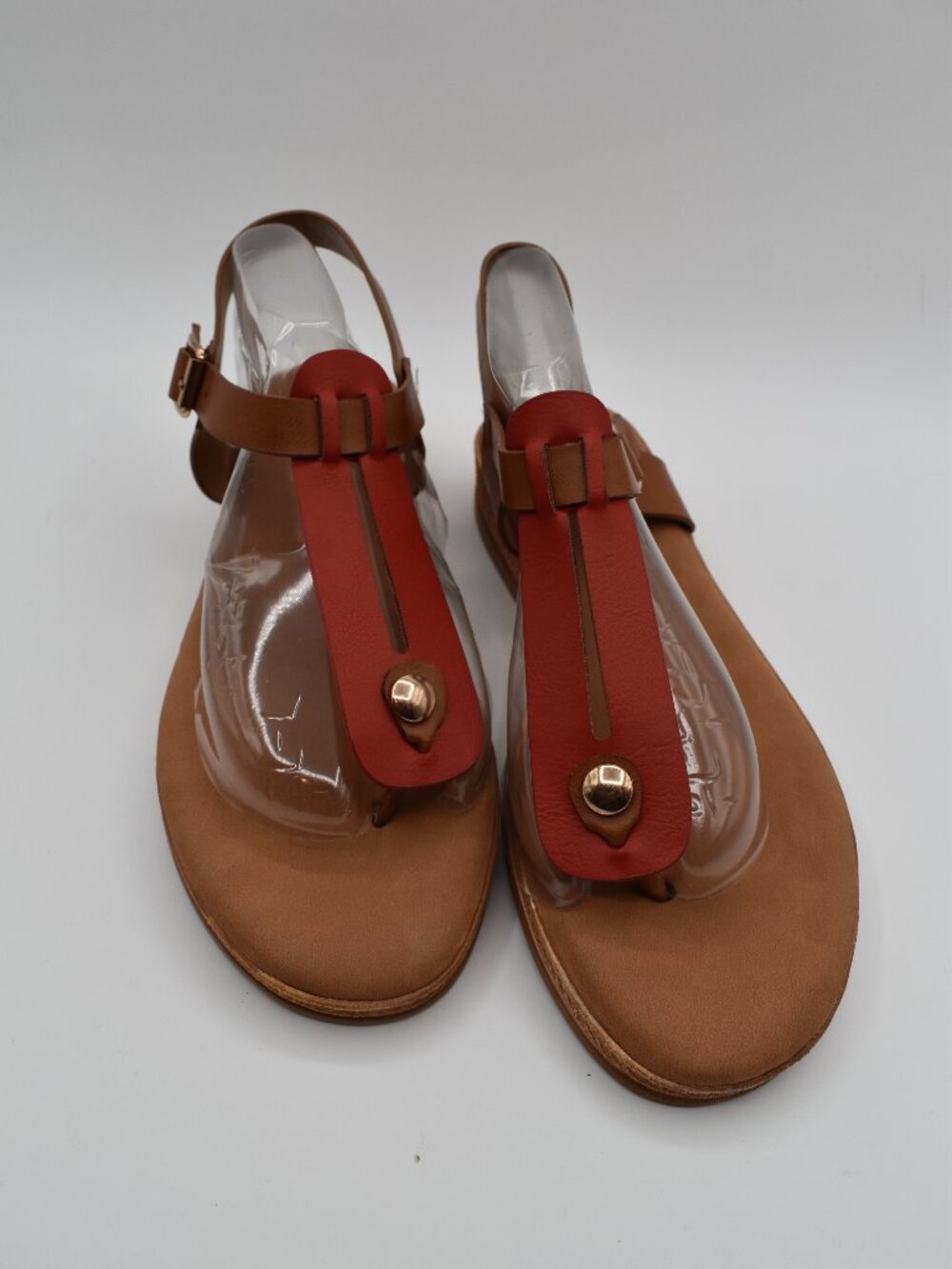 NEW Size 8 Red-Tan T-Strap Rouge Flat Sandals boho Gold Accent with Box